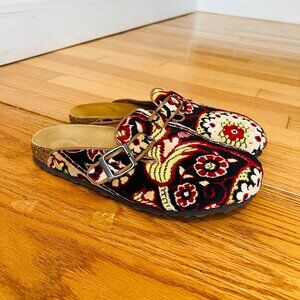 Farewell Frances Carpet Clog Size Women's 8